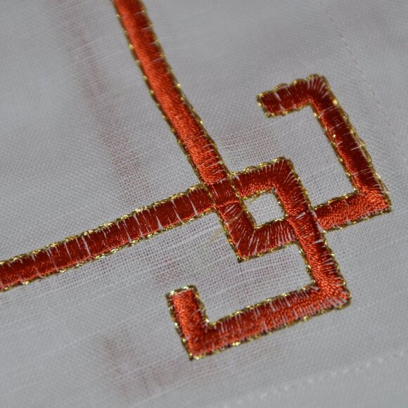 RARE KIM SEYBERT LIVING 4 ORANGE EMBROIDERED GREEK KEY COCKTAIL BAR NAPKIN - Picture 4 of 8
